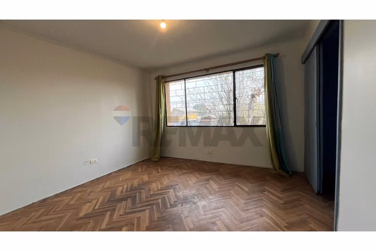 Amplia casa + dpto en macul: vivienda o negocio
