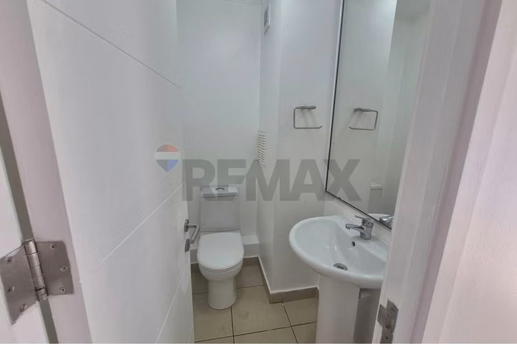 Oficina en arriendo, excelente ubicación - Imagen 9