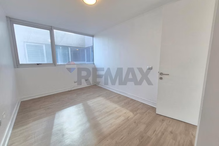 Oficina en arriendo, excelente ubicación - Imagen 2