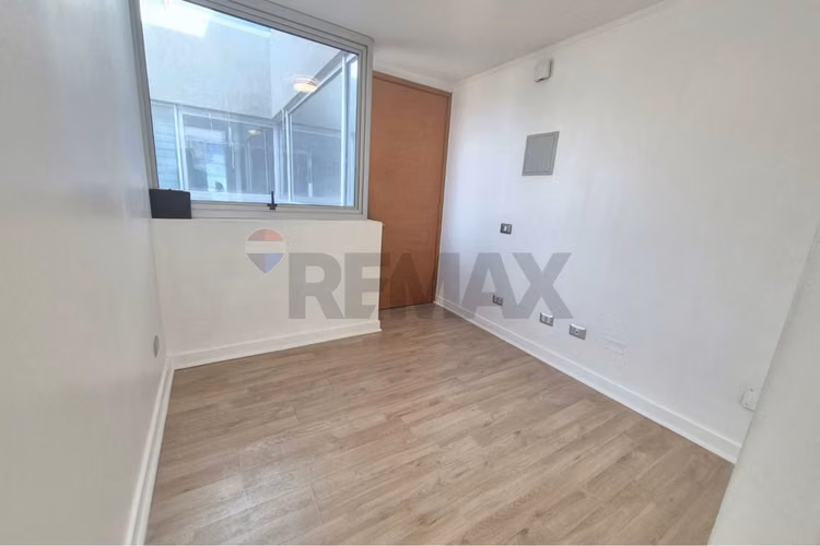 Oficina en arriendo, excelente ubicación - Imagen 6