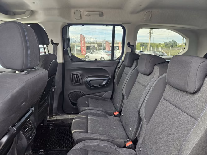 Peugeot Rifter Rifter Allure Bluehdi 1.5 Aut 2023 - Imagen 9