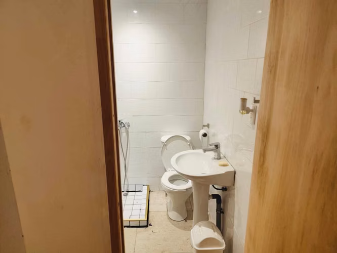 VENDO CASA ESQUINA EN URIBE SECTOR CENTRO ALTO  DE LA CIUDAD DE ANTOFAGASTA - Imagen 11