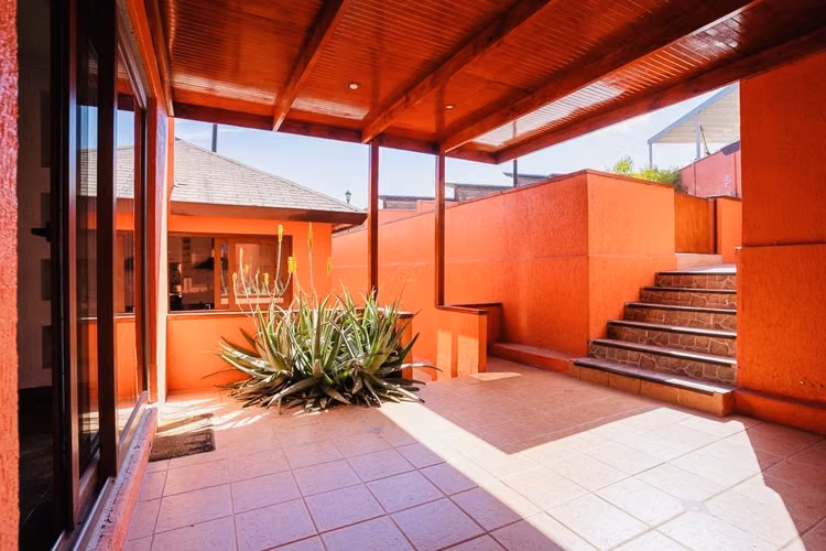 VENDO CASA  EN JARDINES DEL SUR DE LA CIUDAD DE ANTOFAGASTA