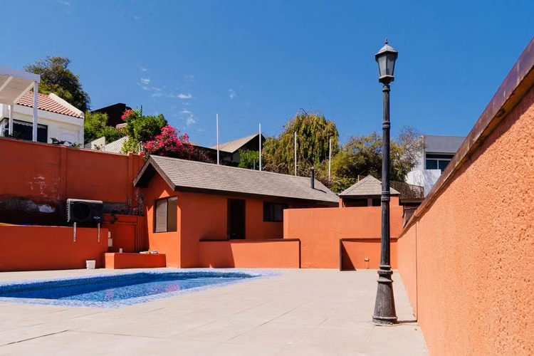 VENDO CASA  EN JARDINES DEL SUR DE LA CIUDAD DE ANTOFAGASTA