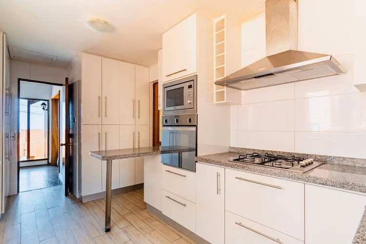 VENDO CASA  EN JARDINES DEL SUR DE LA CIUDAD DE ANTOFAGASTA