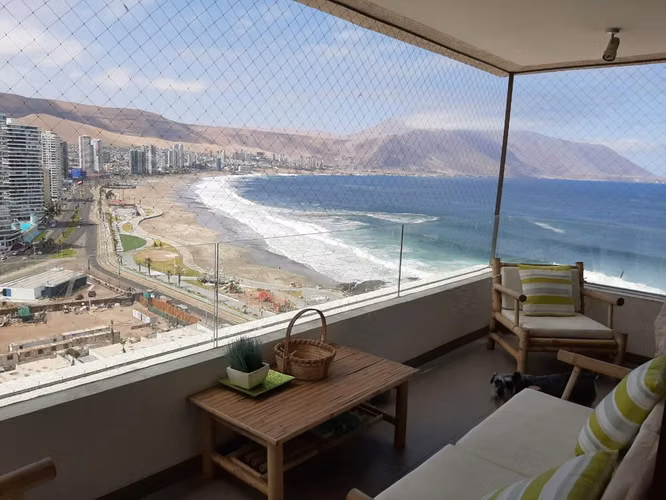 VENDO  DEPARTAMENTO EN OFERTA AMOBLADO CON VISTA AL MAR EN PLAYA CAVANCHA, CIUDAD DE IQUIQUE