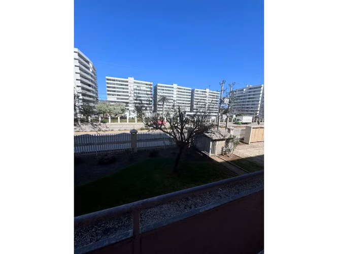 VENDO DEPARTAMENTO EN LA AVENIDA PACIFICO CON 4 ESQUINAS, CIUDAD DE LA SERENA