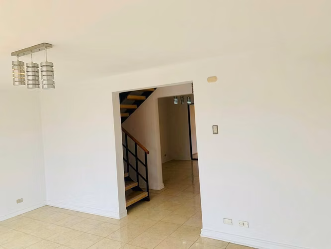 VENDO CASA EN EL PARQUE INGLÉS SECTOR SUR DE LA CIUDAD DE ANTOFAGASTA