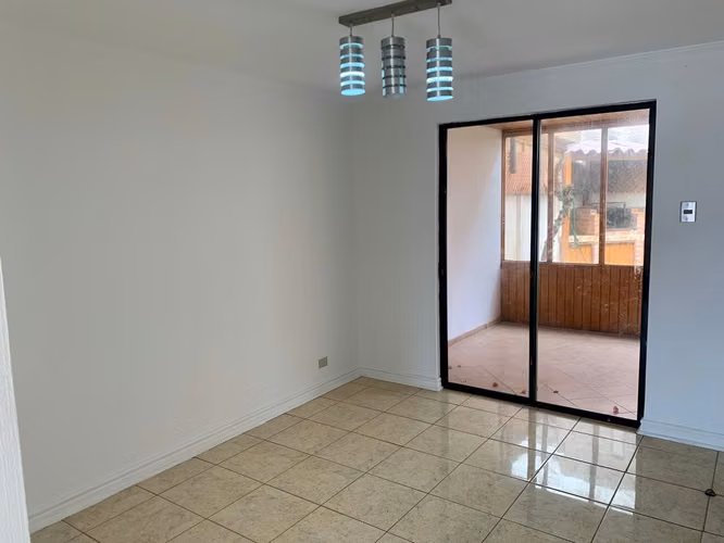 VENDO CASA EN EL PARQUE INGLÉS SECTOR SUR DE LA CIUDAD DE ANTOFAGASTA