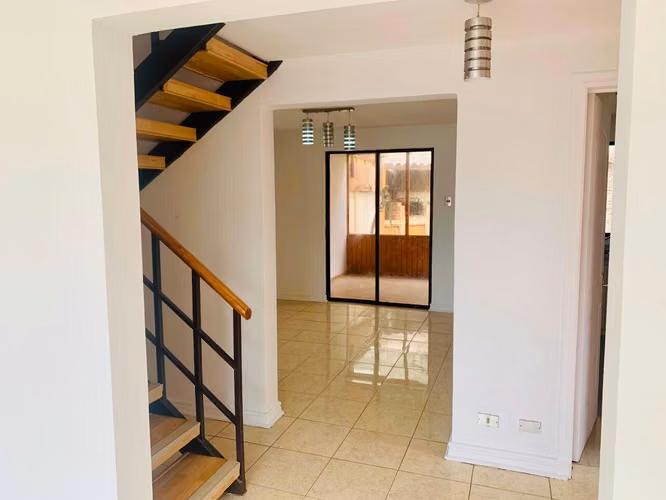 VENDO CASA EN EL PARQUE INGLÉS SECTOR SUR DE LA CIUDAD DE ANTOFAGASTA