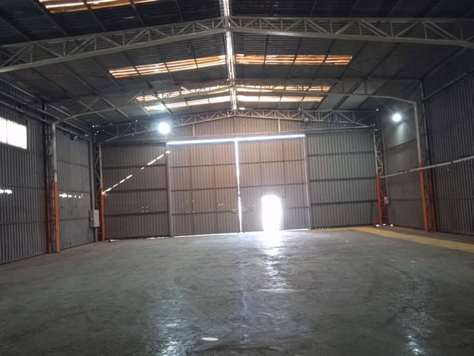 VENTA SITIO CON  GALPONES Y EQUIPAMIENTO EN EL BARRIO INDUSTRIAL LA NEGRA DE LA CIUDAD DE ANTOFAGASTA