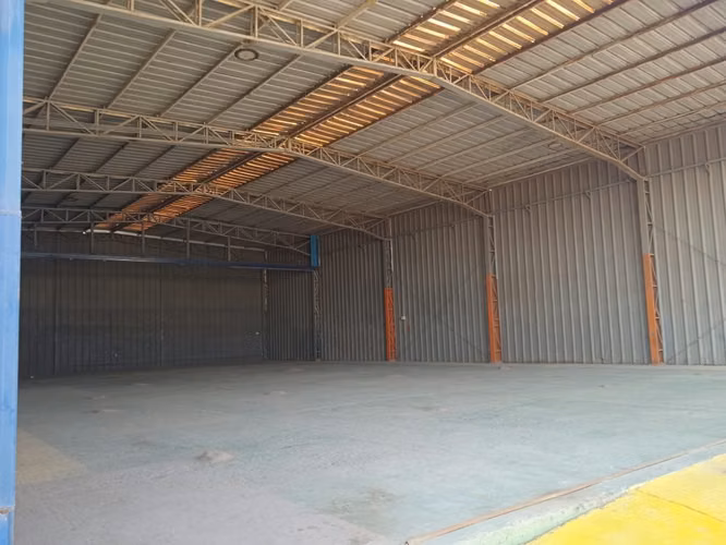 VENTA SITIO CON  GALPONES Y EQUIPAMIENTO EN EL BARRIO INDUSTRIAL LA NEGRA DE LA CIUDAD DE ANTOFAGASTA