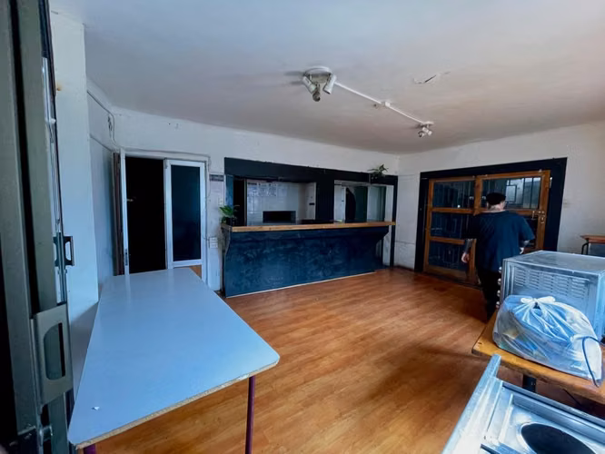VENDO LOCAL COMERCIAL ESQUINA EN LA AV. ARGENTINA DE LA CIUDAD DE ANTOFAGASTA