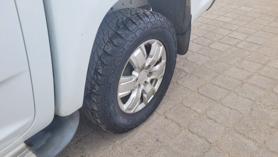 Maxus T60 GLX 4X4 FULL AUT. 2.0 • 4WD • Automática • 2024