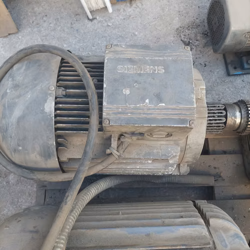 Motor trifásico usado