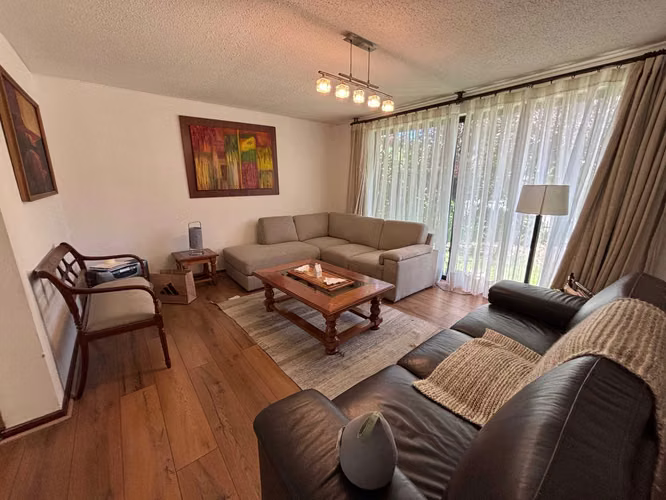 Casa Amplia con Jardín // Vitacura (169565) - Imagen 2