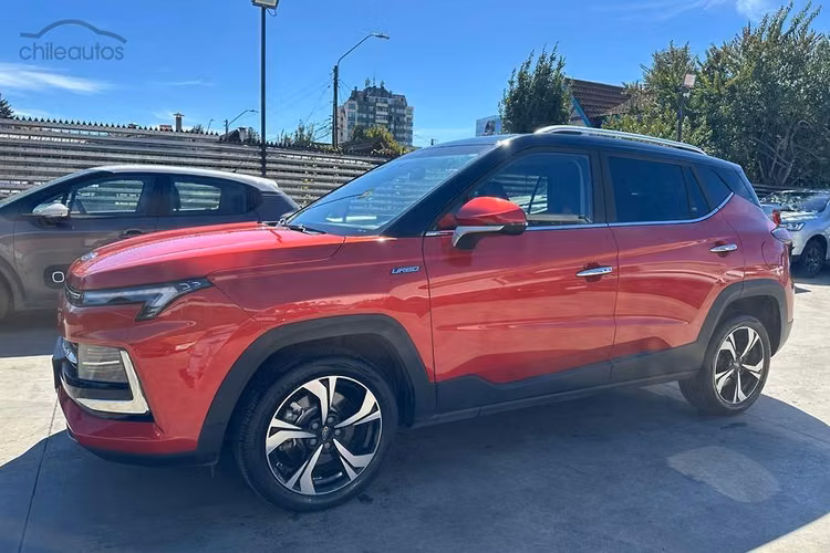 JAC Js4 1.5T Luxury CVT