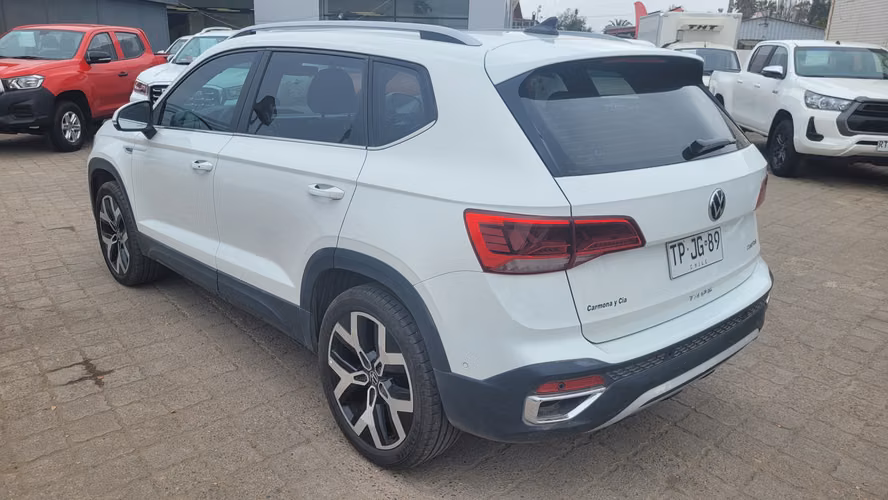 Volkswagen TAOS TSI 4X2 1.4 FULL AUT. 1.4 • 4x2 • Automática • 2024