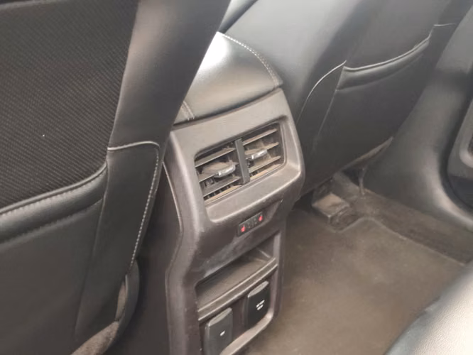 FORD EDGE TITANIUM