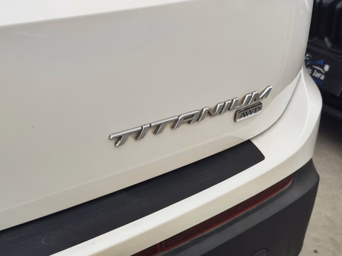 FORD EDGE TITANIUM
