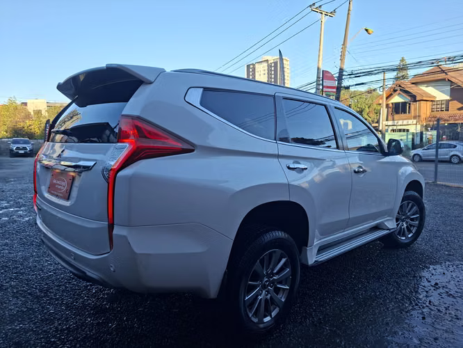 MITSUBISHI MONTERO SPORT 3.0 4X2 BENCINA