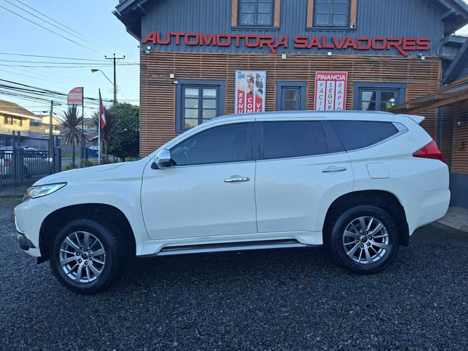 MITSUBISHI MONTERO SPORT 3.0 4X2 BENCINA