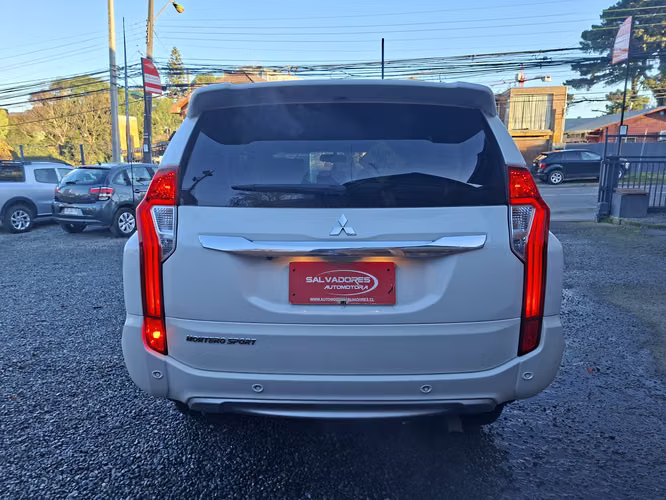 MITSUBISHI MONTERO SPORT 3.0 4X2 BENCINA