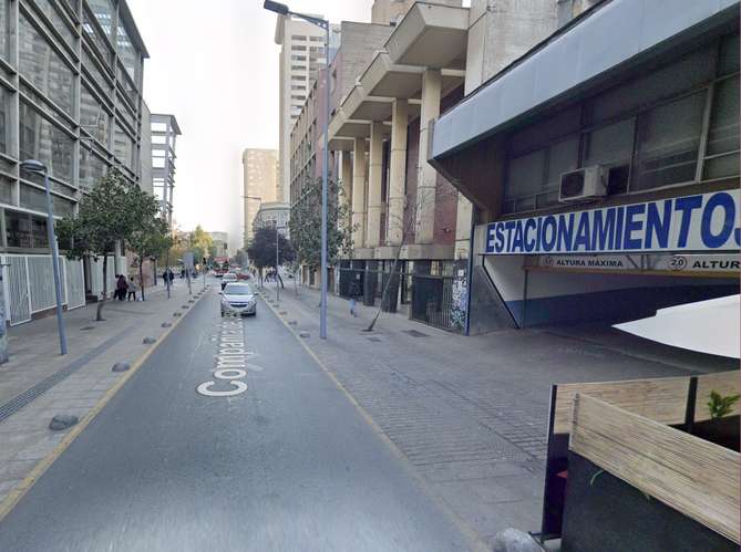 OPORTUNIAD!!! AMPLIO ESTACIONAMIENTO SANTIAGO CENTRO - Imagen 10
