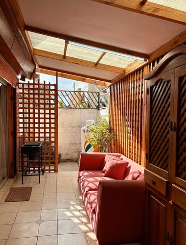 Casa Amplia y Luminosa en Sector Tranquilo (169588)