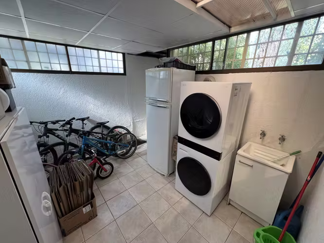 CASA CON LA MEJOR UBICACION DE SAN CARLOS DE APOQUINDO - Imagen 12