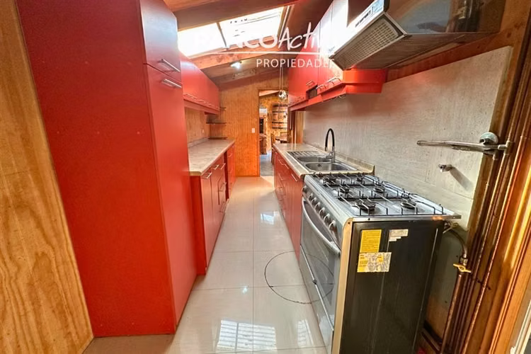 Casa en Valdivia Ampliada con Quincho de 3D, 2B en Arriendo