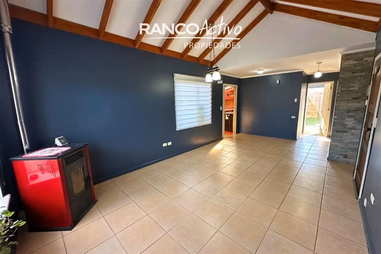 Casa en Valdivia Ampliada con Quincho de 3D, 2B en Arriendo