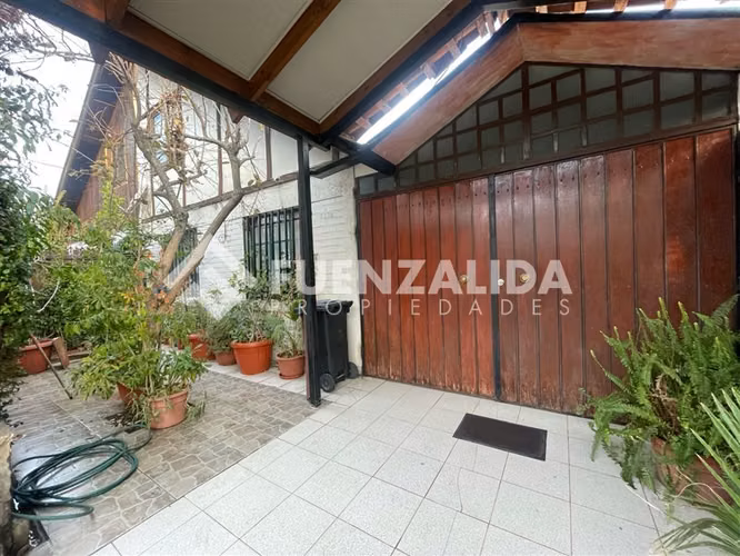 Casa en venta de 3 dorm. en Pudahuel
