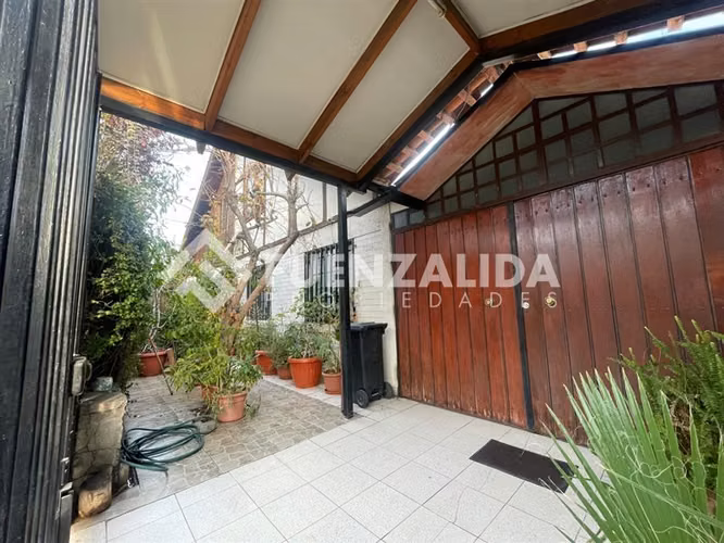 Casa en venta de 3 dorm. en Pudahuel