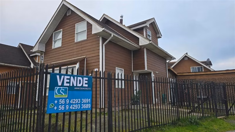 Casa en venta de 3 dorm. en Puerto Varas
