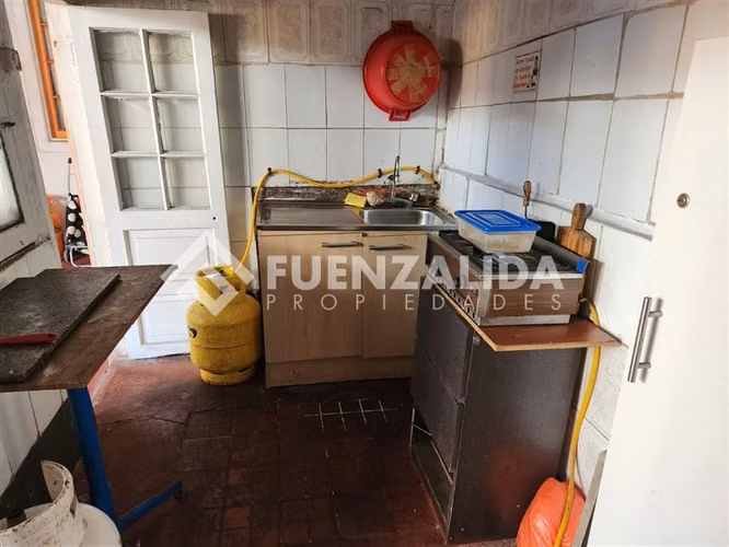 Venta Casa Santiago 9 Dormitorios 3 baños