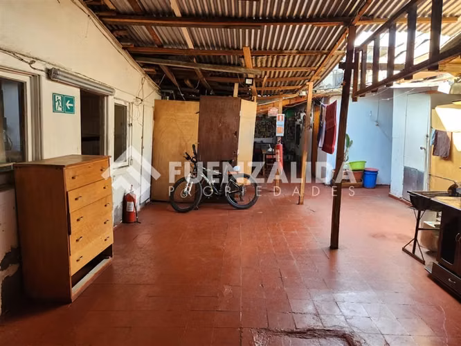 Venta Casa Santiago 9 Dormitorios 3 baños