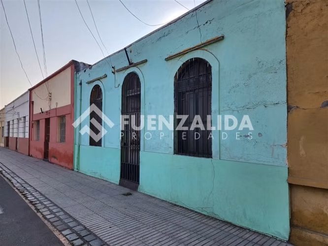 Venta Casa Santiago 9 Dormitorios 3 baños