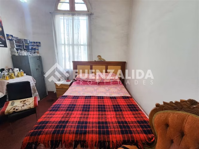 Venta Casa Santiago 9 Dormitorios 3 baños