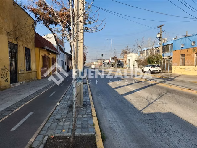 Venta Casa Santiago 9 Dormitorios 3 baños