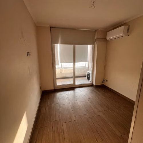 ARRIENDO DEPARTAMENTO FUNCIONAL Y LUMINOSO EDIFICIO VISTA ALBANO - Imagen 9