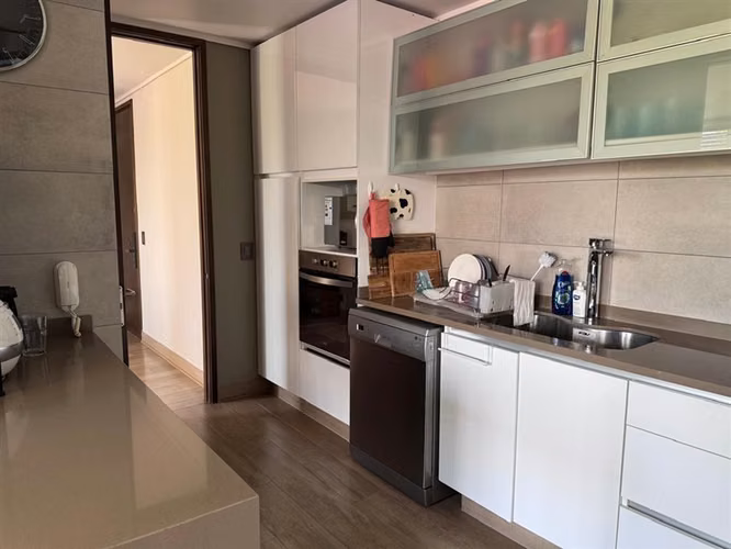 Duplex con gran terraza , sector con gran conectividad - Imagen 9