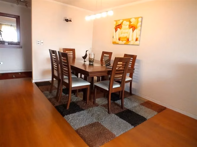 Departamento en venta de 3 dorm. en Las Condes