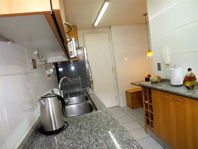 Departamento en venta de 3 dorm. en Las Condes