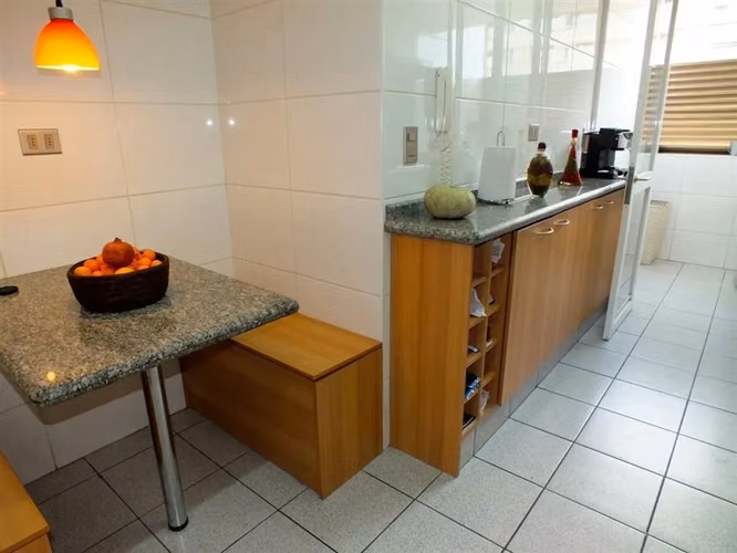 Departamento en venta de 3 dorm. en Las Condes
