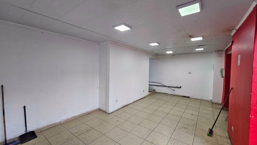 Espacioso Local en Pleno Centro (166649)