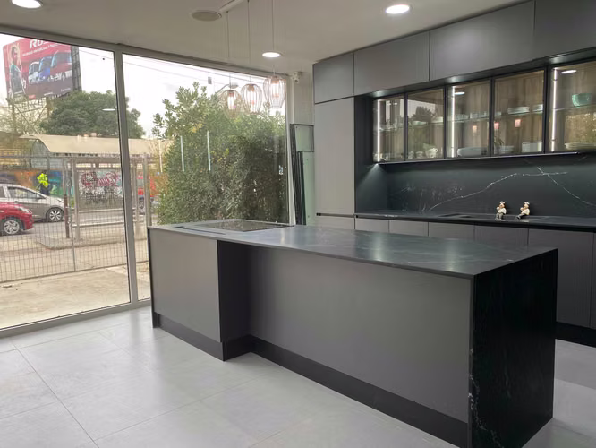 Talca amplio local comercial 206m2 construido (169667)