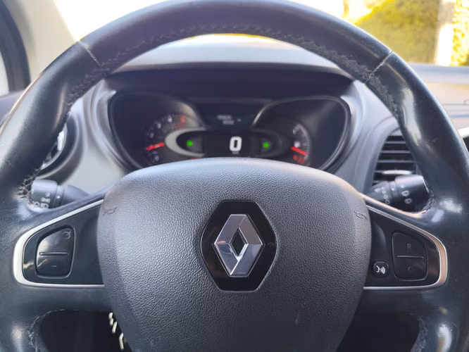 RENAULT CAPTUR
