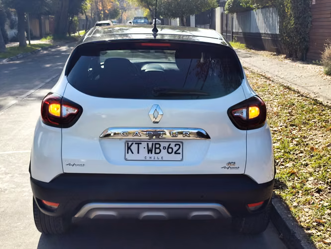 RENAULT CAPTUR