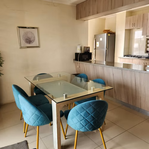 SE VENDE LINDA CASA, 4 DORMITORIOS, PINGUERAL.